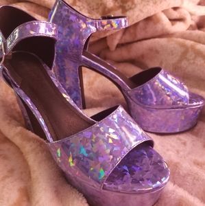 Dollskill heels shine